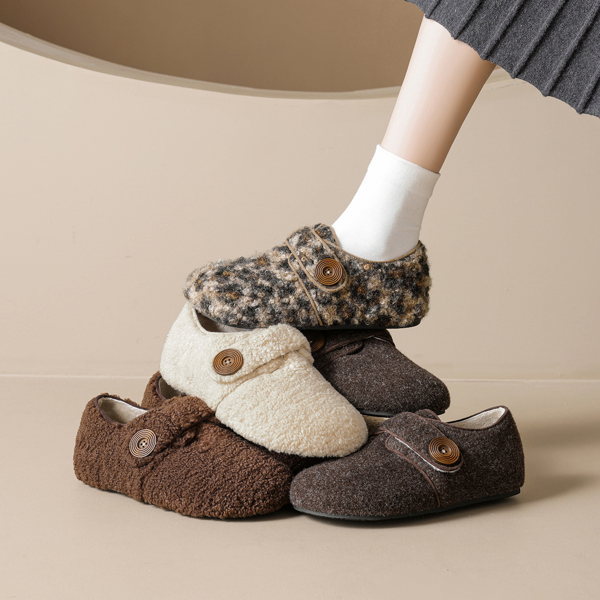 JHC-YW2852 | Suede & Cork Winter Shearling Fur-Lined - Fujian Jinhongchang Sports Goods Co., Ltd.