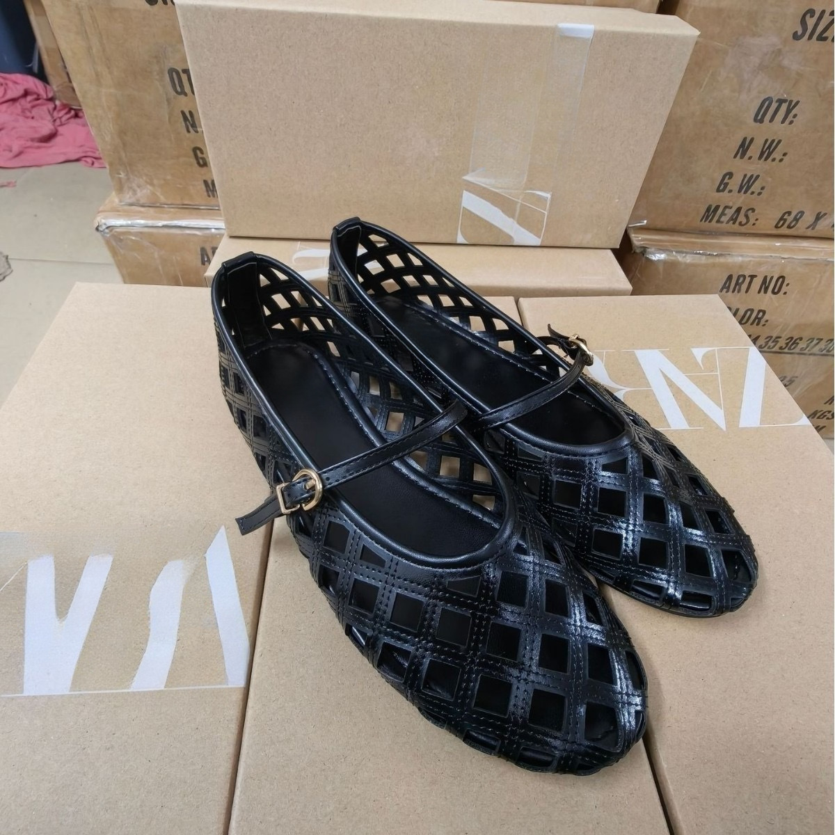 JHC-HB-026 | Metal Buckle Woven Cutout Round-Toe Flat Mary Jane Flat angle 3