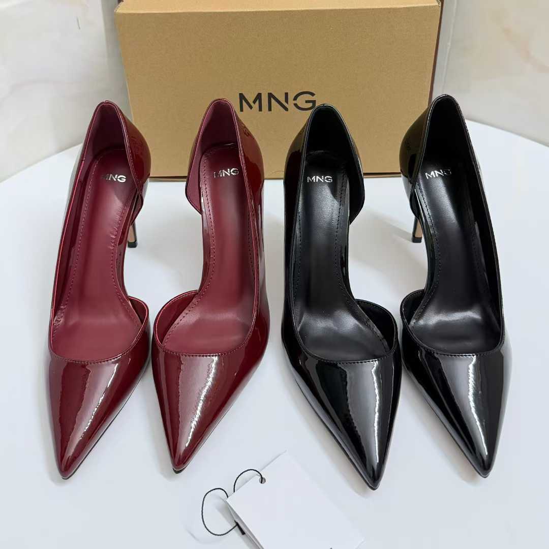 JHC-HB-056 | Patent Gloss Pointed-Toe High-Heel Dress Pump - Fujian Jinhongchang Sports Goods Co., Ltd.