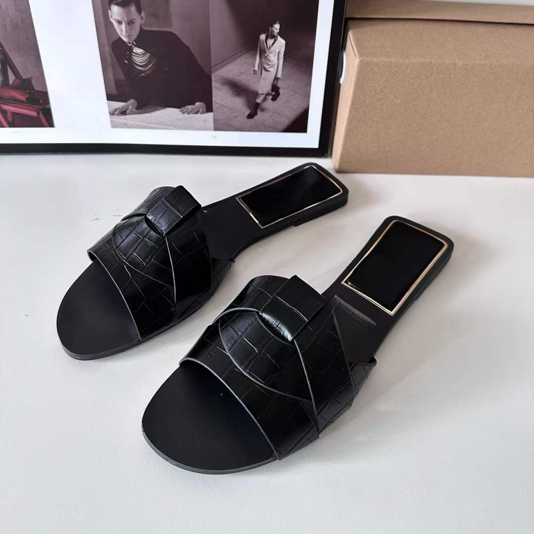 JHC-HB-061 | Crisscross Straps Flat Casual Slide Slipper angle 2