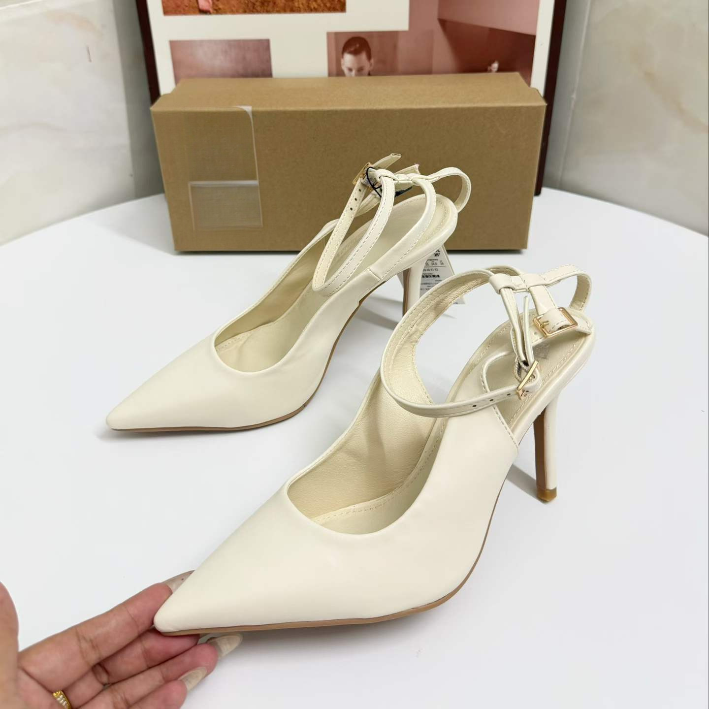 JHC-HB-117 | Pointed-Toe Stiletto Heel Dress Pump angle 2