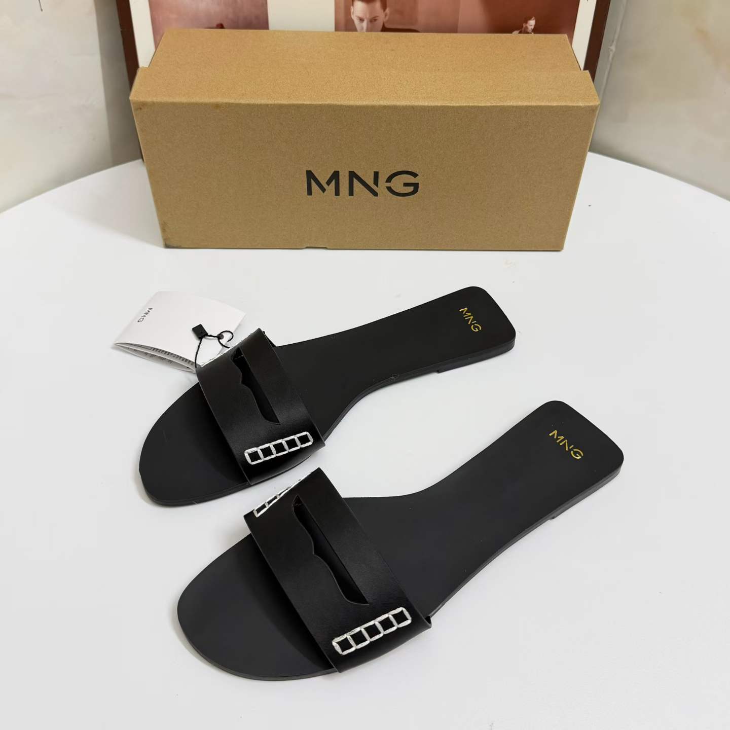 JHC-HB-011 | Flat Casual Slide Slipper angle 2
