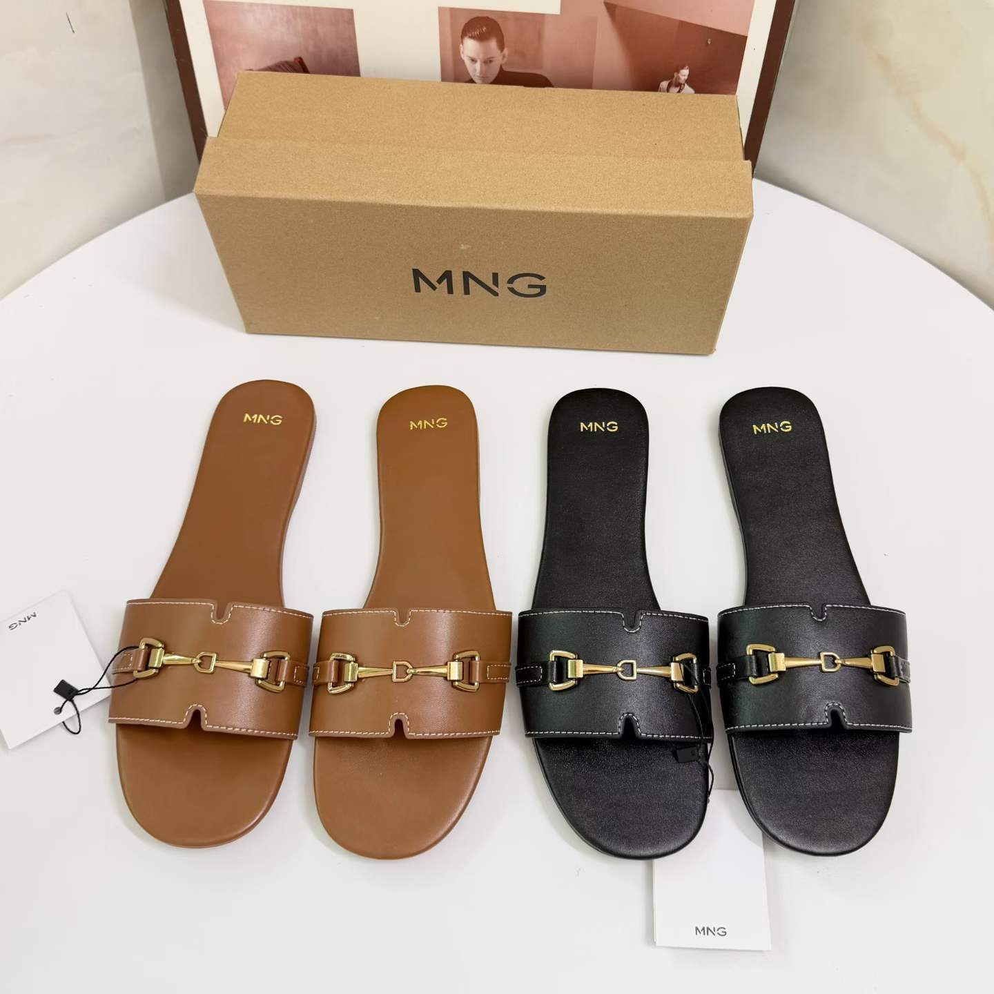 JHC-HB-038 | Metal Buckle Flat Casual Slide Slipper - Fujian Jinhongchang Sports Goods Co., Ltd.