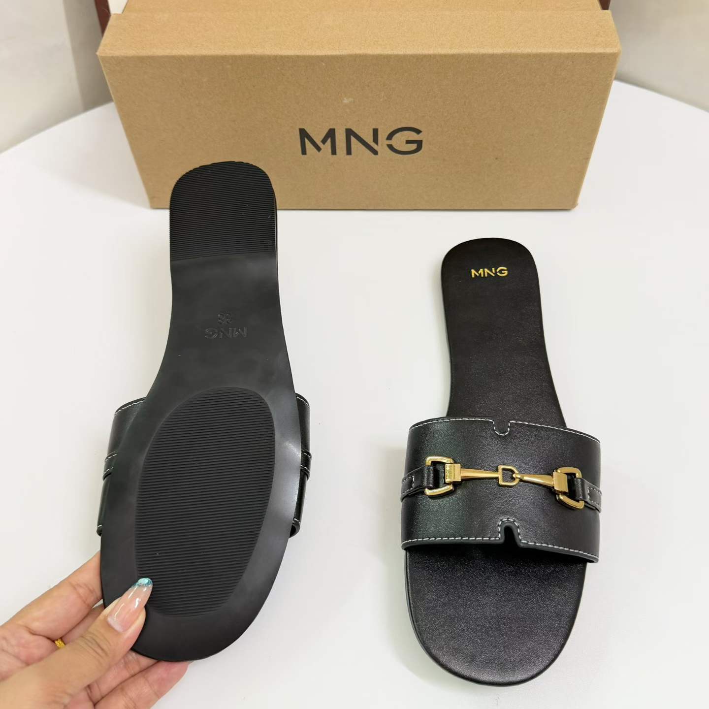 JHC-HB-038 | Metal Buckle Flat Casual Slide Slipper angle 3