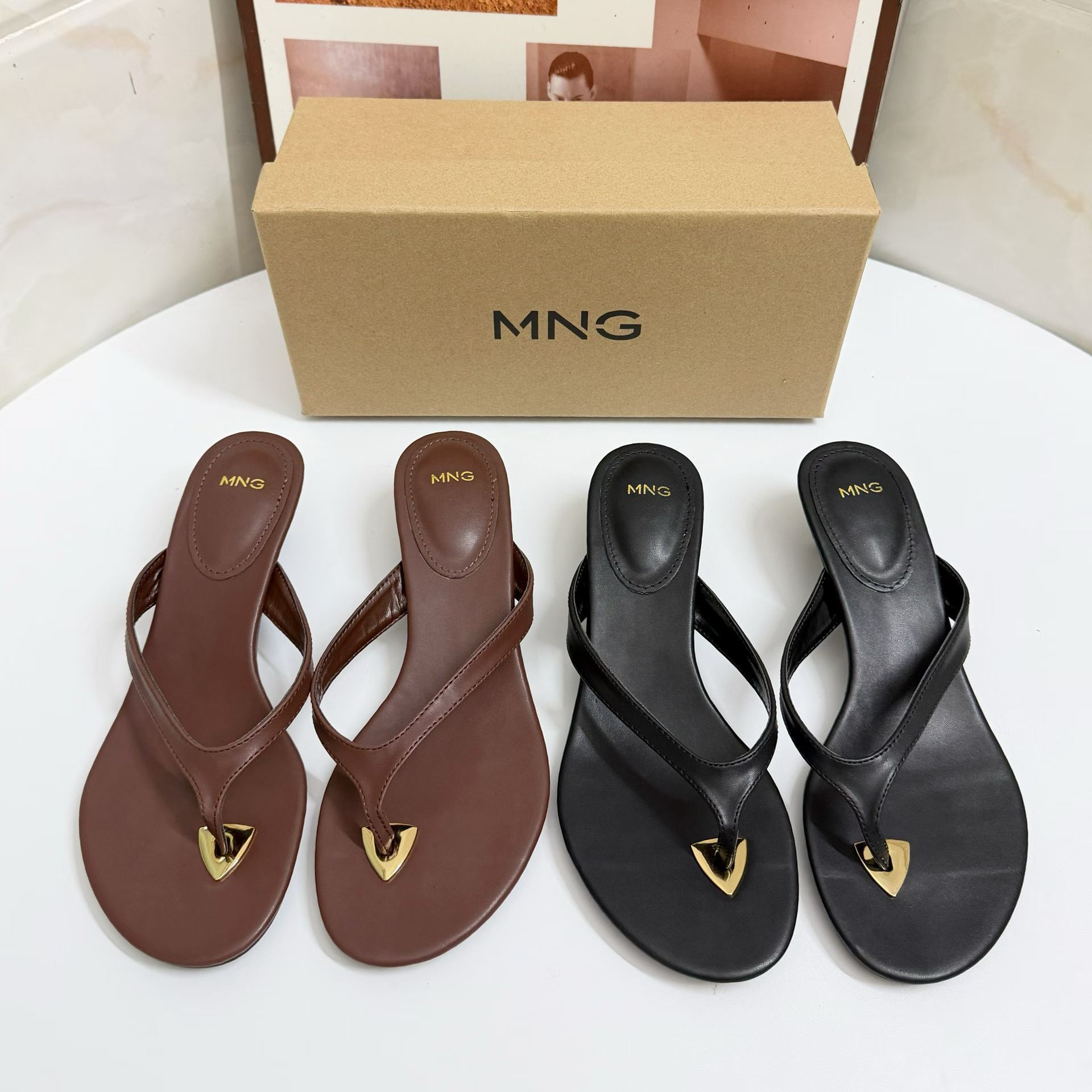 JHC-HB-019 | Metal Buckle Toe-Post Stiletto Heel Thong Flip-Flop - Fujian Jinhongchang Sports Goods Co., Ltd.