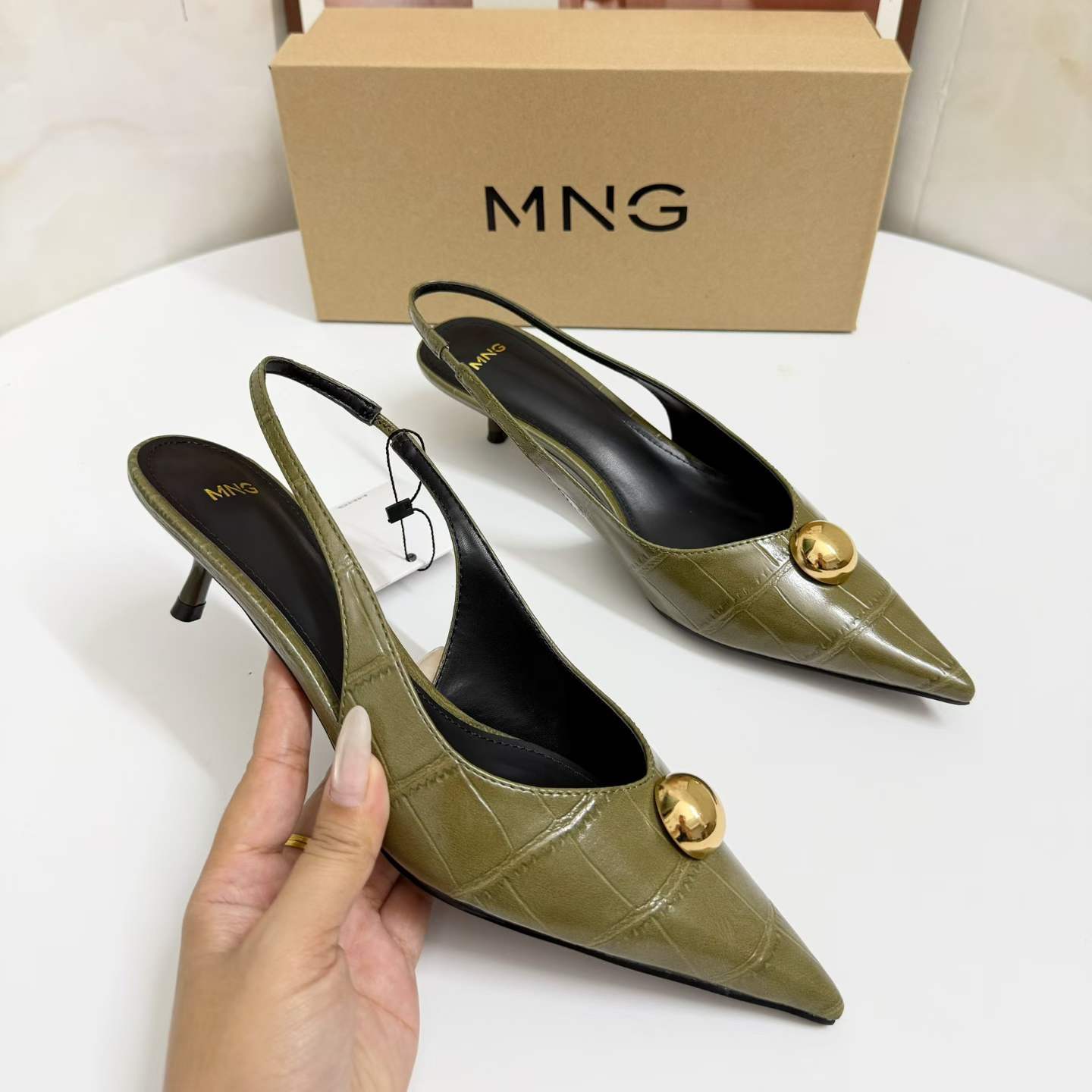 JHC-HB-155 | Pointed-Toe Mid-Heel Mule Slide angle 3