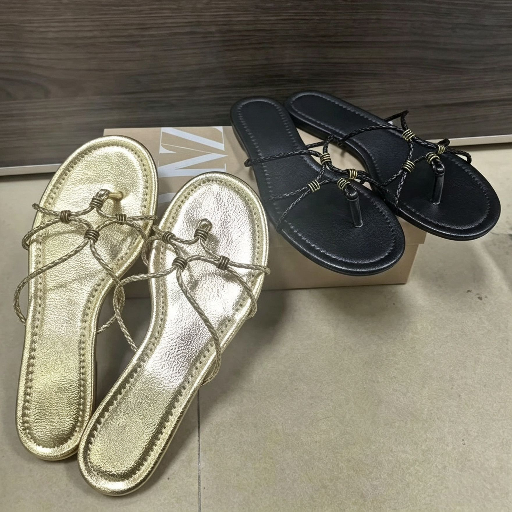 JHC-HB-202 | Metallic Gold Open-Toe Flat Thong Flip-Flop - Fujian Jinhongchang Sports Goods Co., Ltd.