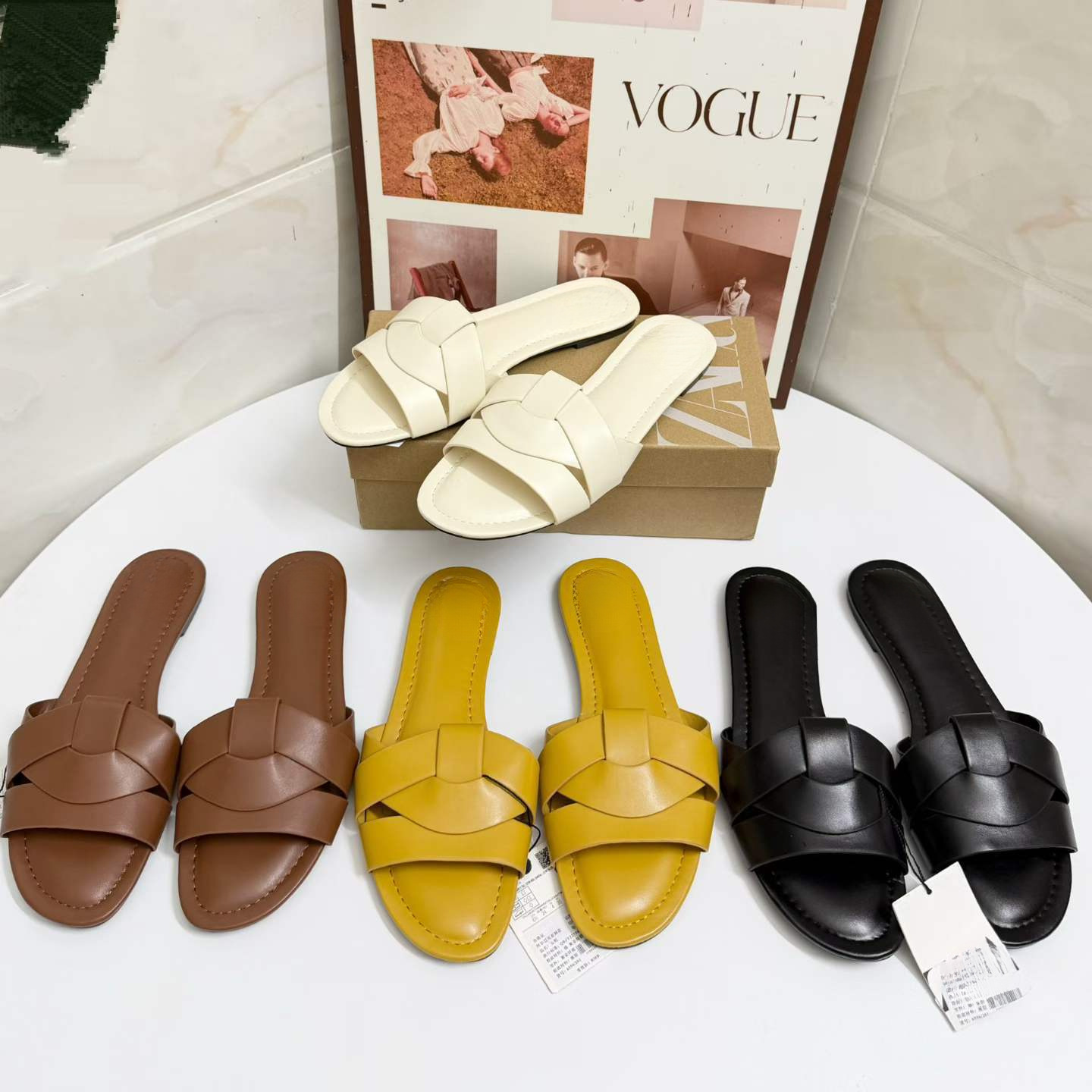 JHC-HB-122 | Crisscross Straps Flat Casual Slide Slipper - Fujian Jinhongchang Sports Goods Co., Ltd.