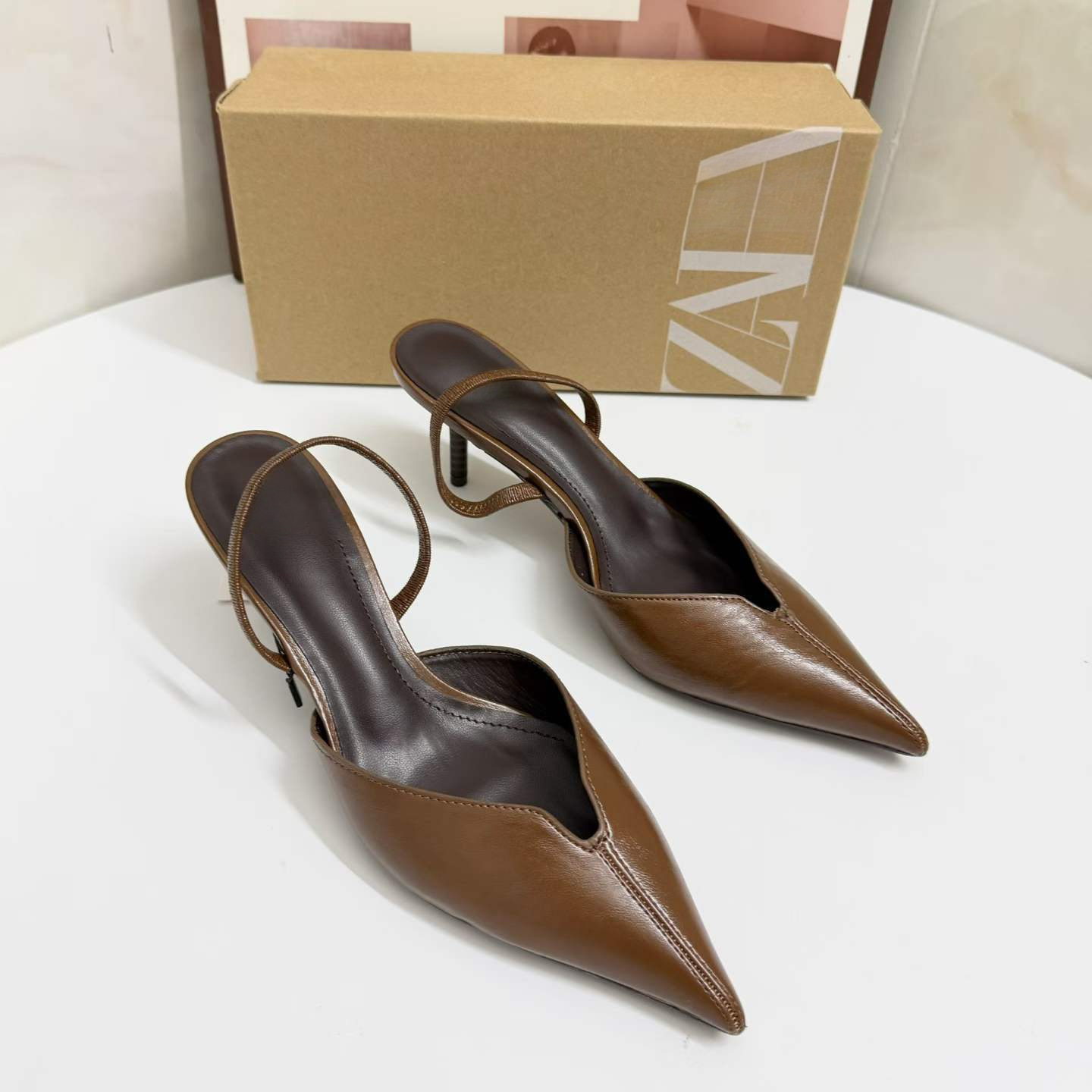 JHC-HB-089 | Pointed-Toe Stiletto Heel Mule Slide angle 2