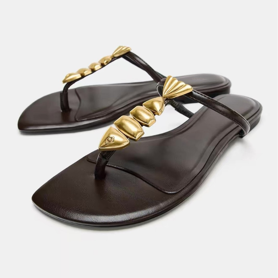 JHC-HB-238 | Rhinestone Embellished Metal Buckle Flat Casual Slide Slipper - Fujian Jinhongchang Sports Goods Co., Ltd.