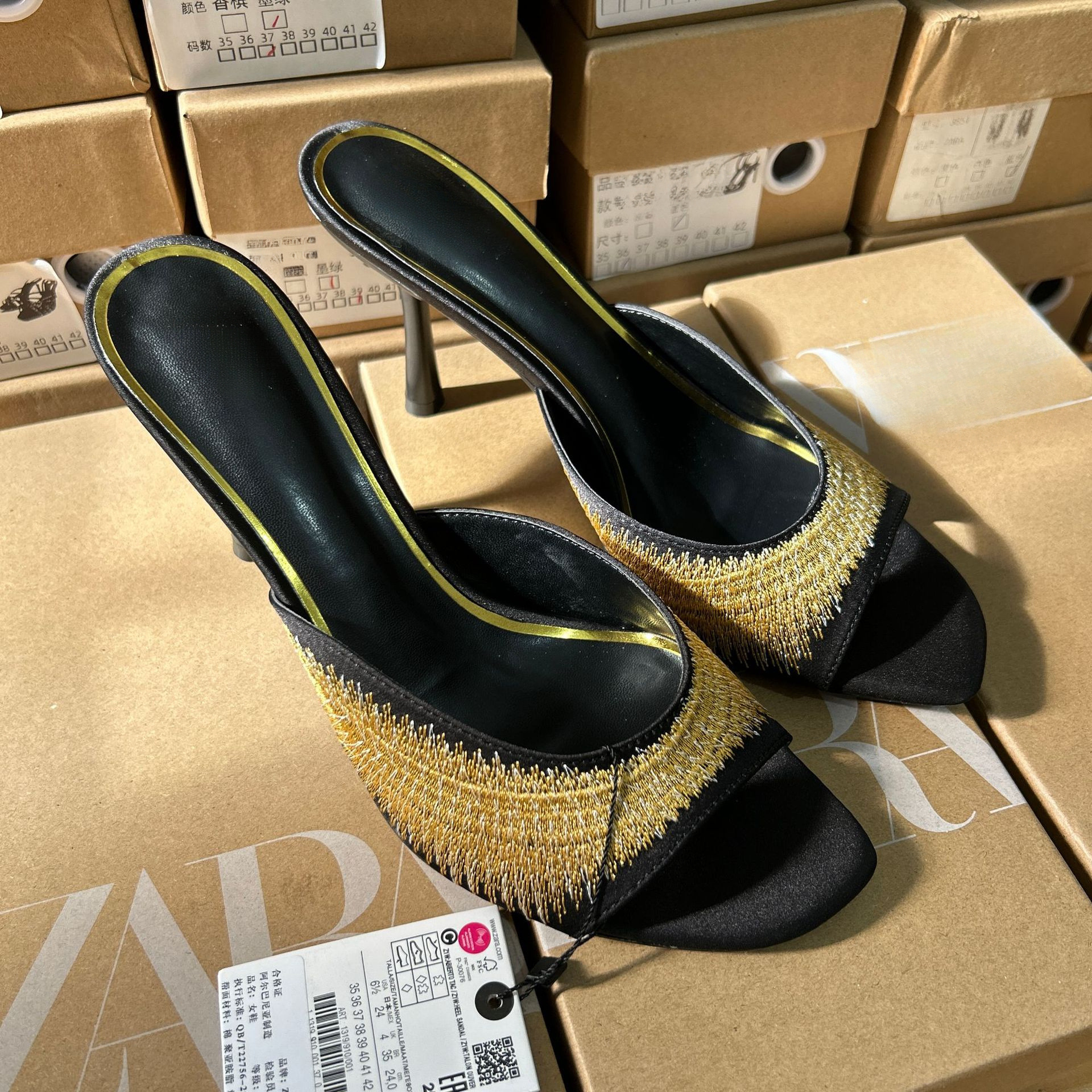 JHC-HB-153 | Embroidered Square-Toe Stiletto Heel Heeled Slide angle 2
