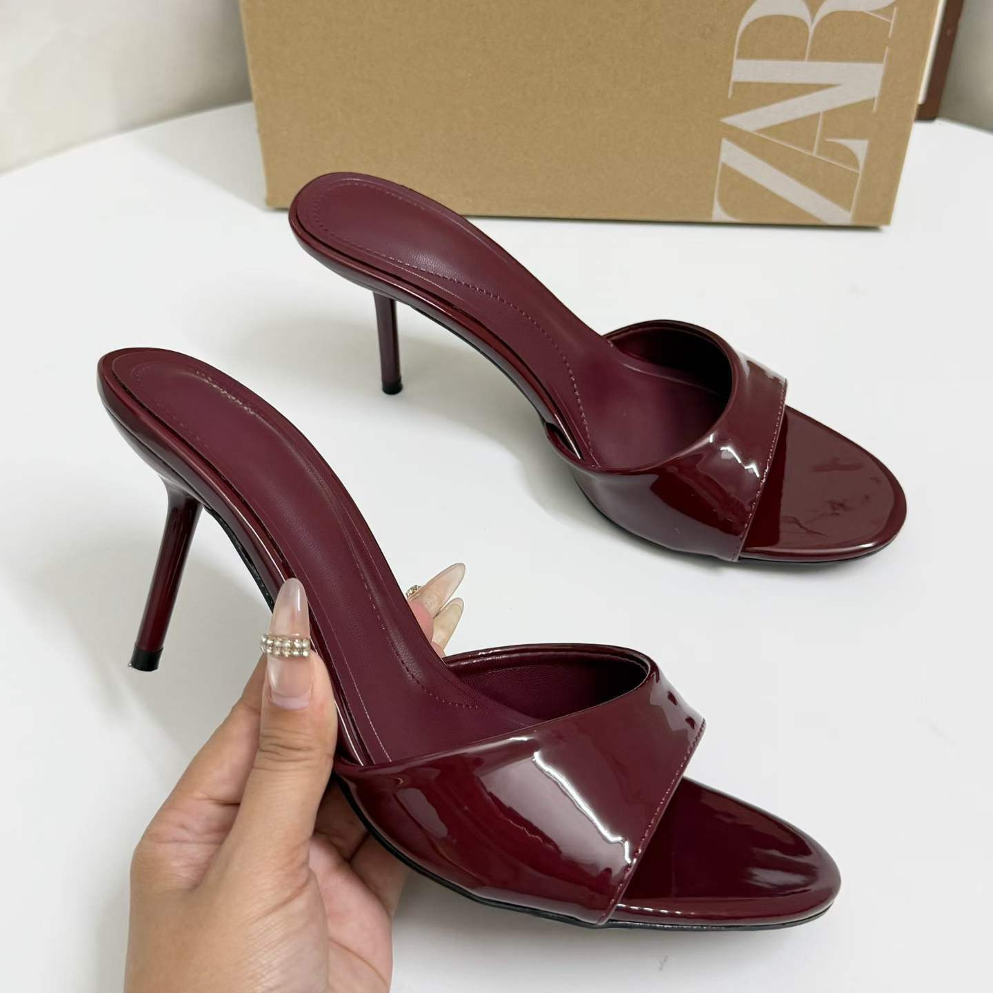 JHC-HB-276 | Patent Gloss Round-Toe Stiletto Heel Mule Slide angle 3
