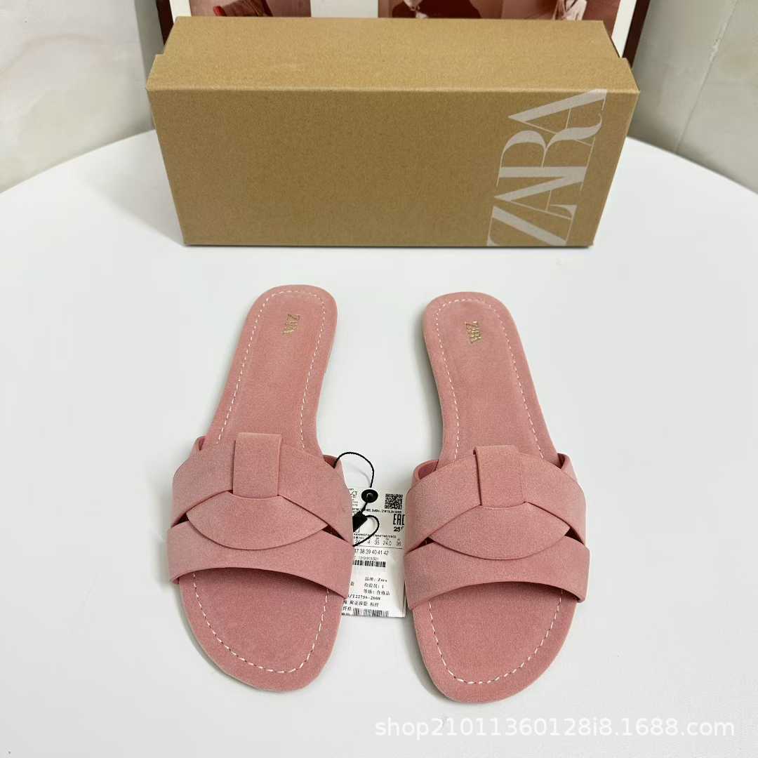 JHC-HB-064 | Crisscross Straps Flat Casual Slide Slipper - Fujian Jinhongchang Sports Goods Co., Ltd.