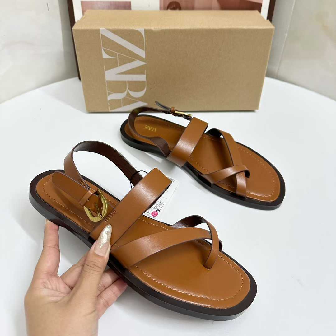 JHC-HB-164 | Square-Toe Flat Gladiator Sandal angle 3