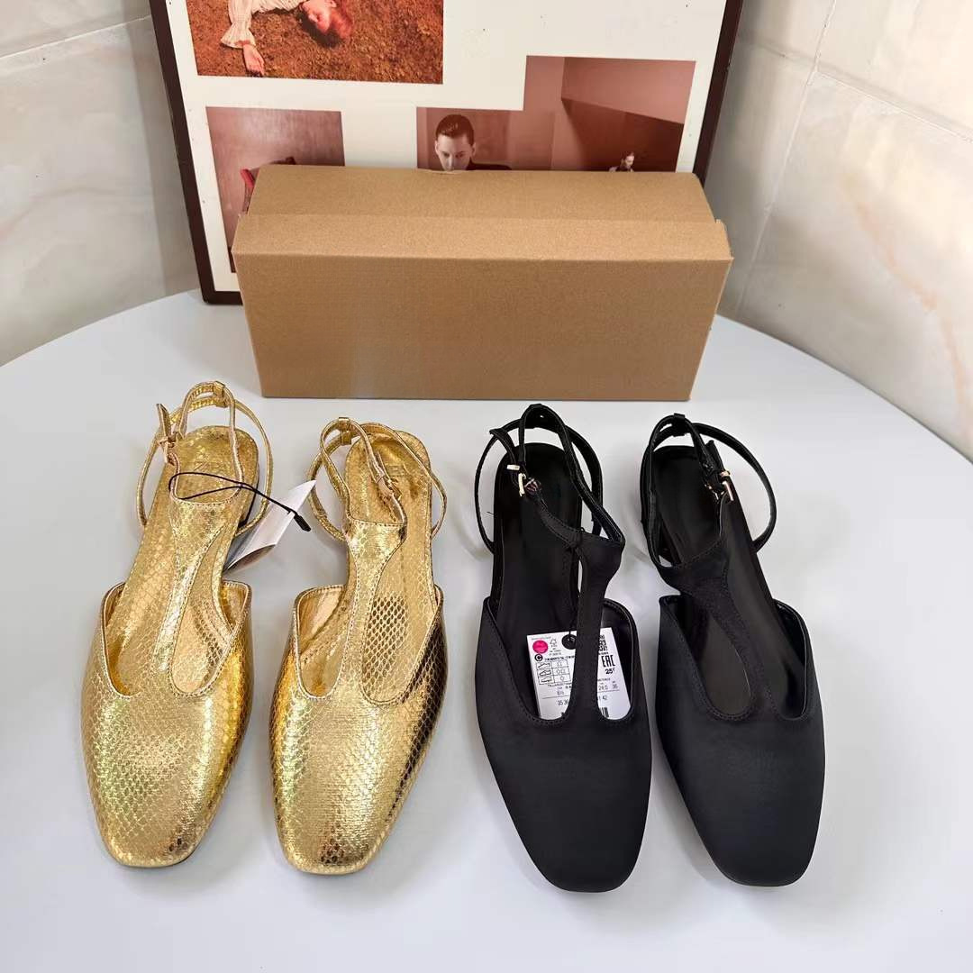 JHC-HB-234 | Metal Buckle Metallic Gold Closed-Toe Flat Mary Jane Flat - Fujian Jinhongchang Sports Goods Co., Ltd.