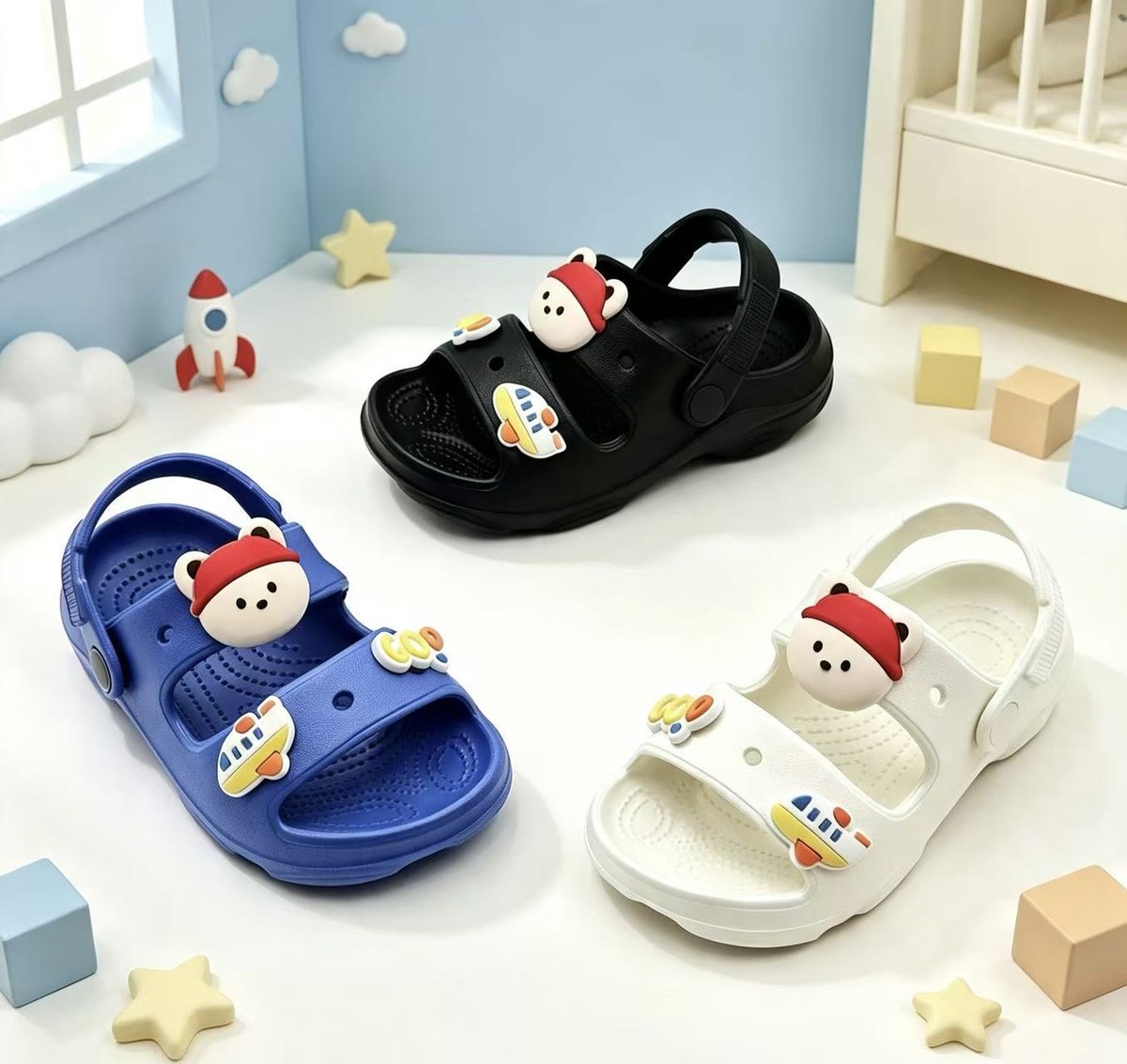 JHC-KIDS-030 | Pivoting Strap Anti-Slip Kids Foam Sandal (Kids Sizes) - Fujian Jinhongchang Sports Goods Co., Ltd.