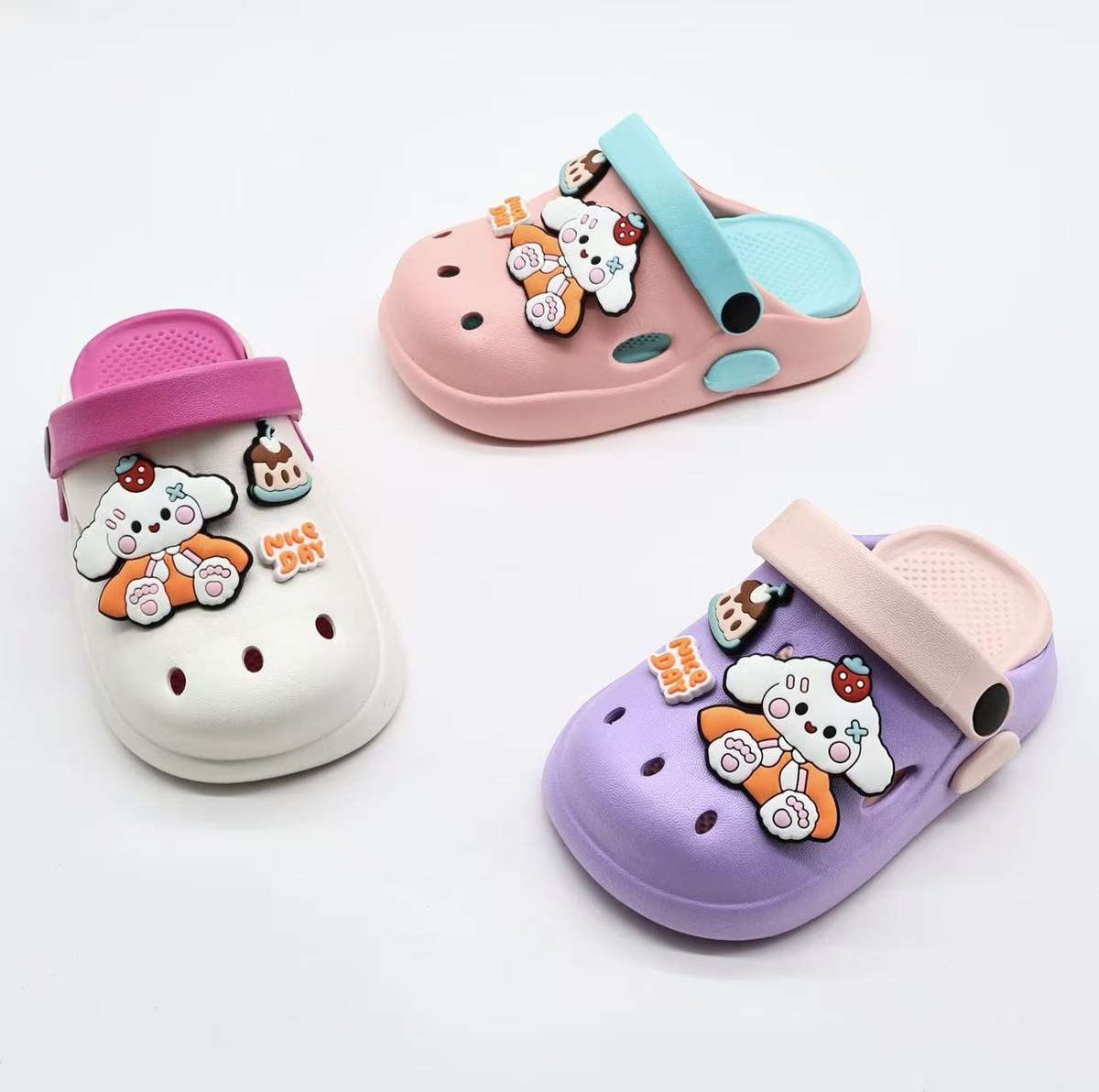 JHC-KIDS-081 | Indoor Outdoor Non-Slip Kids Cloud Slipper (Kids Sizes) - Fujian Jinhongchang Sports Goods Co., Ltd.