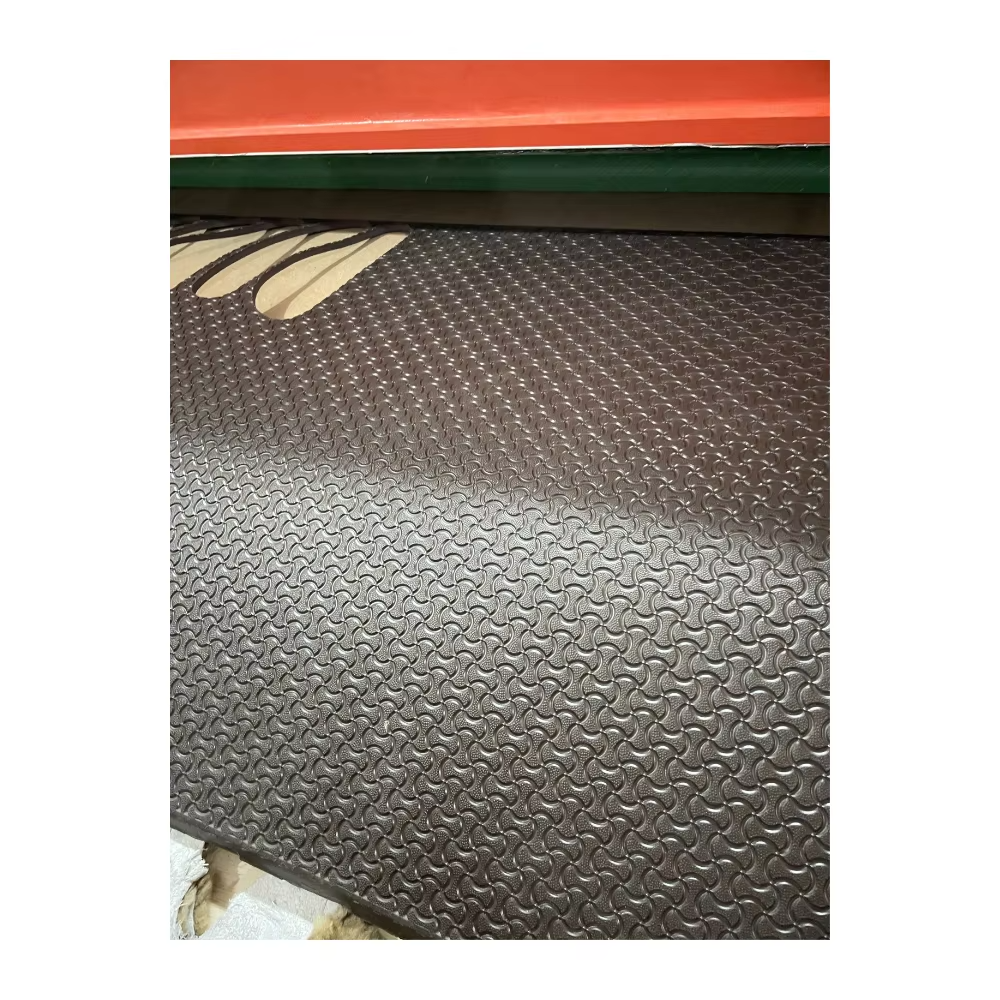 JHC-WR10 | Custom EVA & Rubber Outsole Sheets / Pre-Cut angle 3